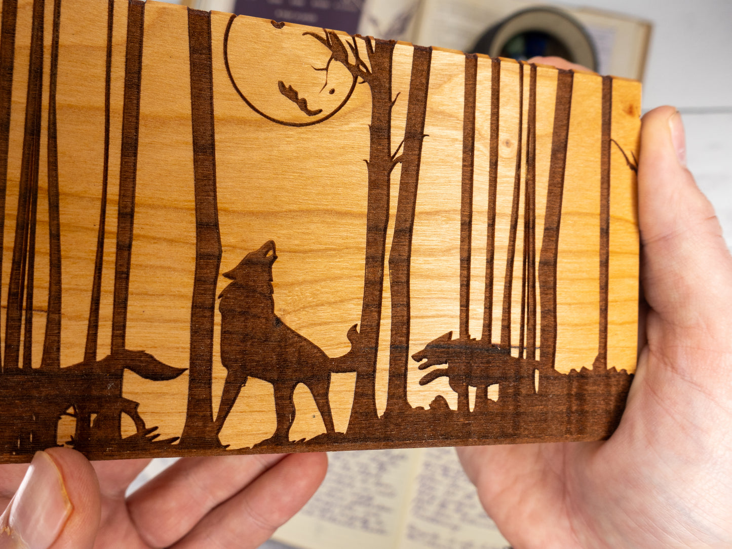 Wolf Pack | Engraved Dual Hex Dice Vault