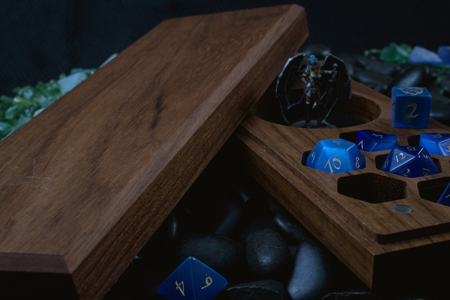 Mermaid Engraved Dual Hex Hero Vault