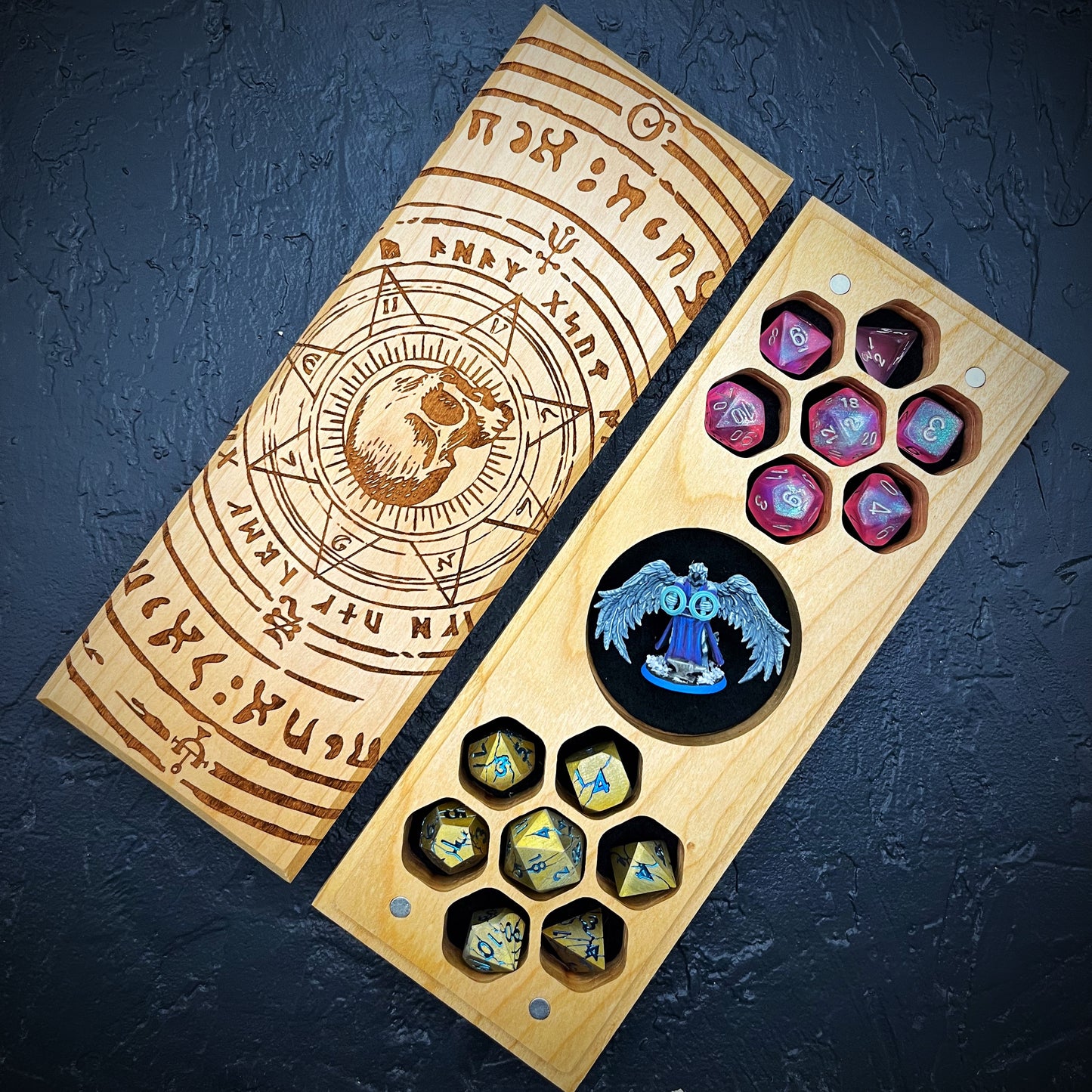 Skull Summoning Circle Engraved Dual Hex Hero Vault