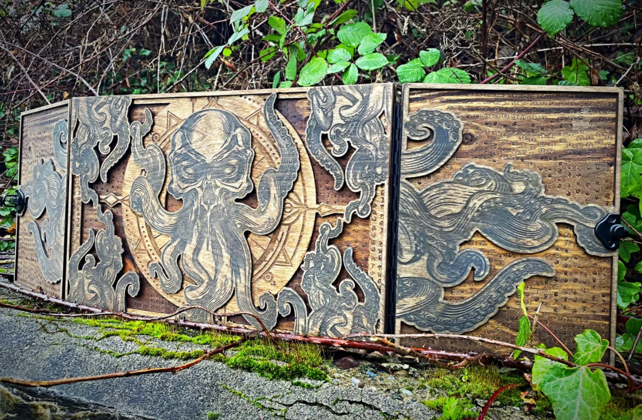 "Cthulu Rising" Dungeon Master Screen