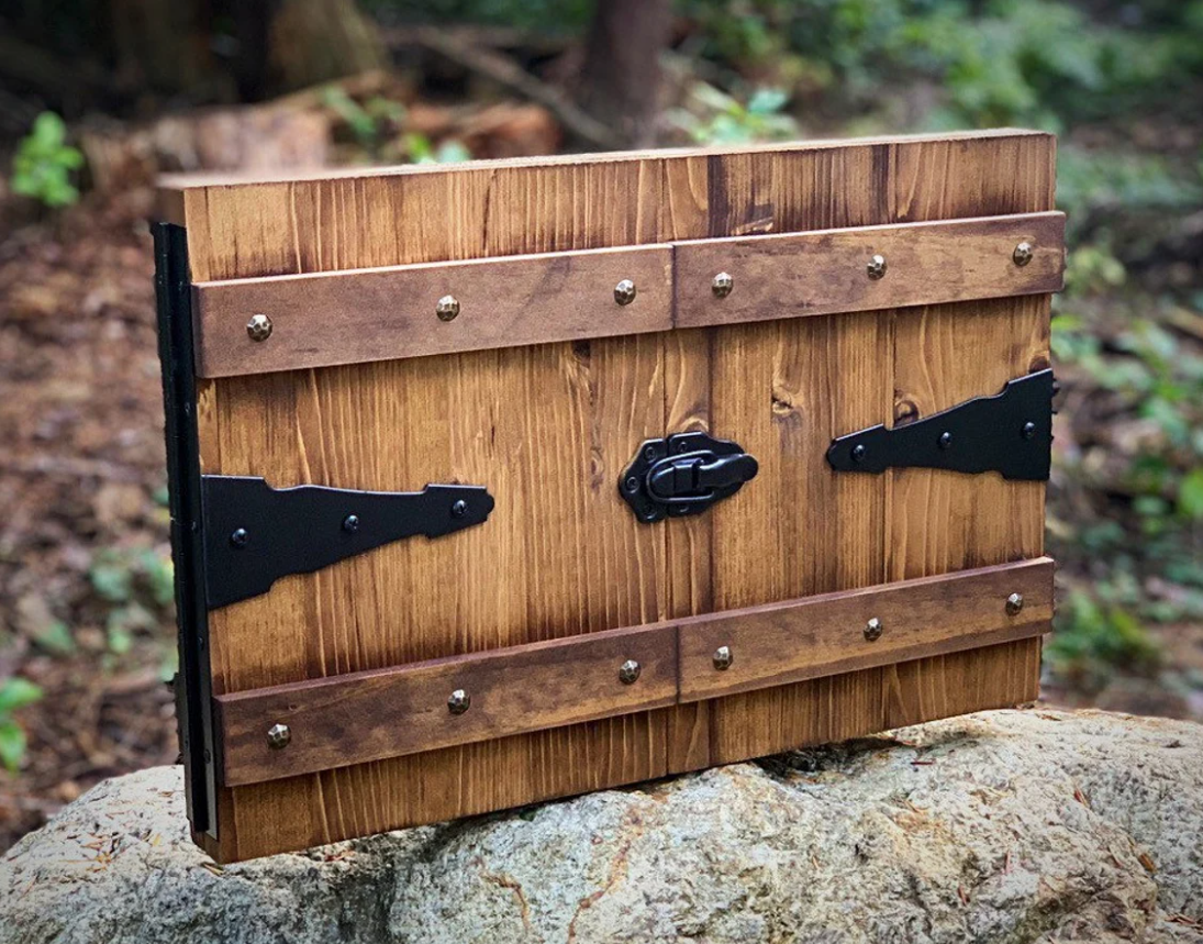 "The Siege" Light Stain Dungeon Master Screen