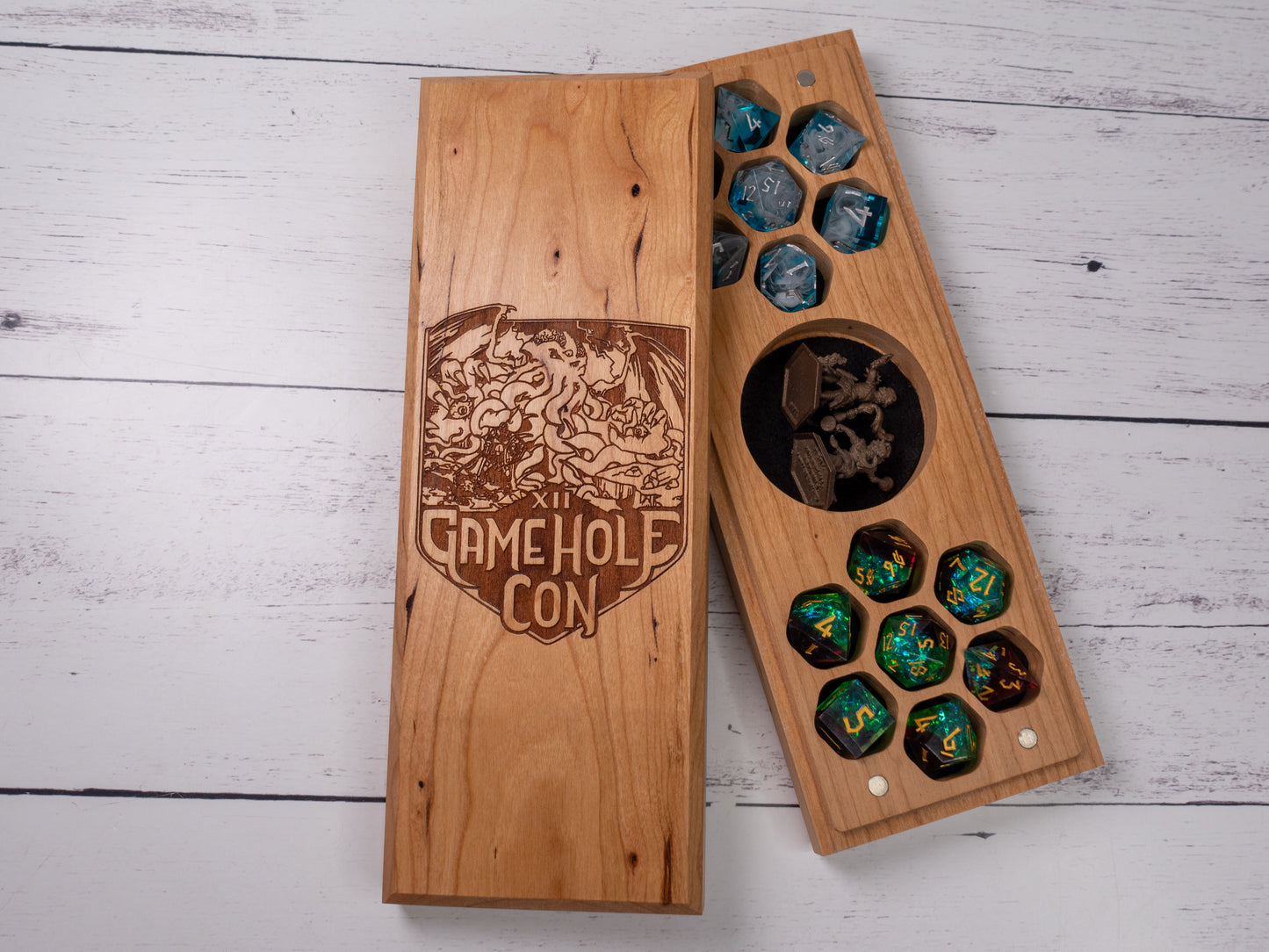*PRE-ORDER* GameHole Con Exclusive | Engraved Dual Hex Dice Vault